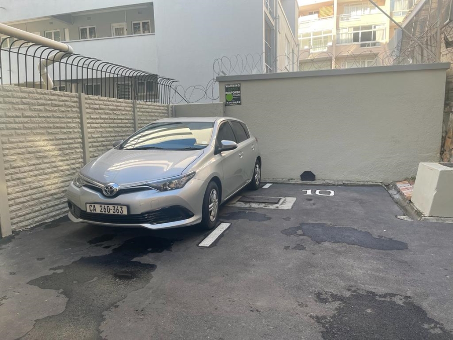 To Let 2 Bedroom Property for Rent in Sea Point Western Cape